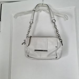 B. Makovsky White Leather shoulder bag